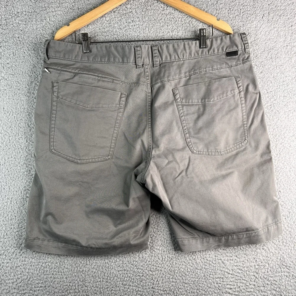The‎ North Face Shorts Men's 40 Grey Pockets Hiking